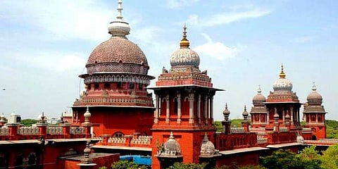 ஆர்.கே.நகர் தேர்தலை டிசம்பர் 31-க்குள் நடத்தி முடிக்க உயர்நீதிமன்றம் உத்தரவு