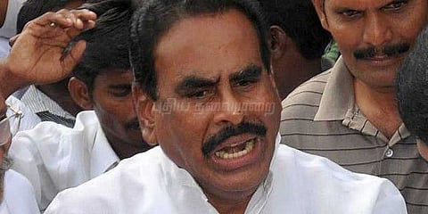 சசிகலா கணவர் நடராஜனுக்கு பிடிவாரண்ட்