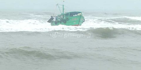 தமிழக மீனவர்கள் 180 பேர் லட்சத்தீவில் மீட்பு
