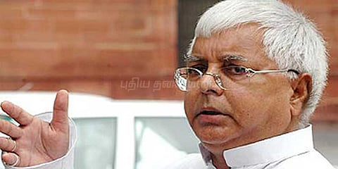 பொய் பிரசாரத்தால் உண்மைகூட பொய்யாக தோன்றும்: லாலு ட்வீட்