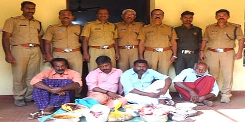 15 கிலோ மான் கறி பறிமுதல்: 4 பேர் கைது!
