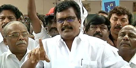 ஒபிஎஸுக்கு முதல்வர் பதவி பெற்றுத்தரவே மோடி வருகிறார்: தங்க தமிழ்செல்வன்
