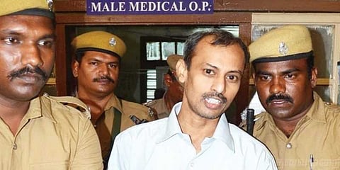 பரோலில் சொந்த ஊருக்குச் சென்றார் ரவிச்சந்திரன்