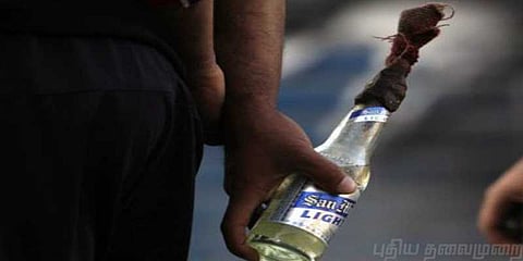 செல்போன் திருடியதாக புகார்: ஆத்திரத்தில் குண்டு வீசிய தக்காளி
