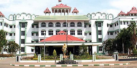 சிறுமியின் கருவைக் கலைக்க உயர்நீதிமன்றம் உத்தரவு