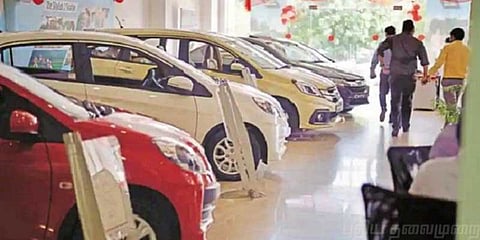 நாளை முதல் கார், பைக் விலை உயர்கிறது - எதனால் தெரியுமா?