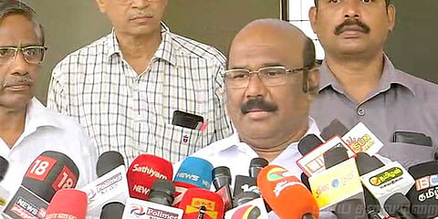 கருணாஸூக்கு ஸ்டாலின் கண்டனம் தெரிவிக்காதது ஏன்? அமைச்சர் ஜெயக்குமார் கேள்வி!