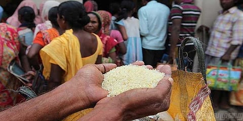 இலவச அரிசி குறித்து நீதிமன்றம் அடுக்கடுக்கான கேள்வி