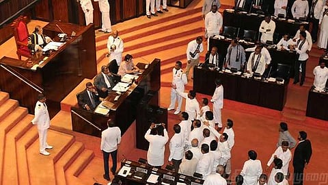 இலங்கை நாடாளுமன்றம் ஒத்திவைப்பு