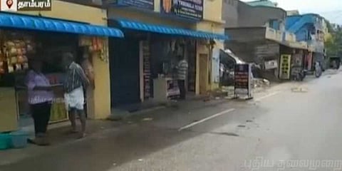 மாணவியை வழிமறித்து வாயில் விஷம் ஊற்றிய பெண்கள் ?