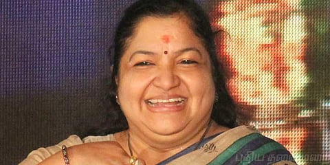 மகள் நினைவாக, கீமோ சிகிச்சை பிரிவு கட்டிக்கொடுத்த ’சின்னக் குயில்’!
