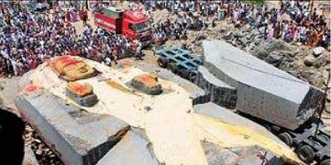கோதண்டராமர் சிலைக்கு‘கோவிந்தா கோவிந்தா’போட்டு வழியனுப்பிய மக்கள்