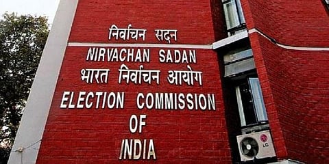 தேர்தல் ஆணையத்தின் அனைத்து கட்சிக் கூட்டம் - அதிமுக, திமுக உள்ளிட்டவை பங்கேற்பு