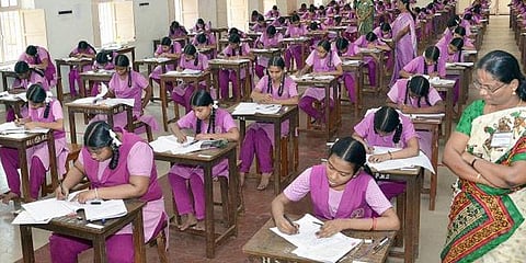 நாளை தொடங்குகிறது 12ஆம் வகுப்பு பொதுத்தேர்வு