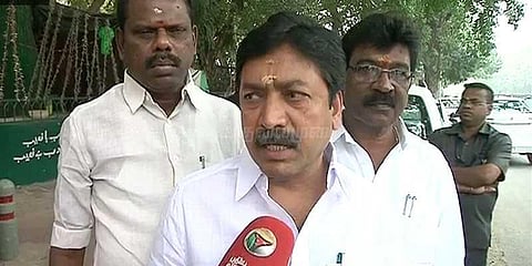“சர்க்கரை நோயாளி அம்மாவுக்கு அல்வா கொடுத்தார்கள்” - சி.வி.சண்முகம் புகார்