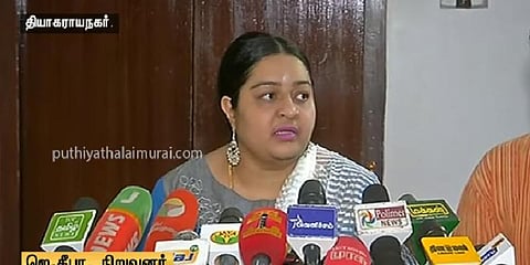“தொண்டர்களின் விருப்பப்படி தனித்துப் போட்டி” - ஜெ.தீபா அறிவிப்பு