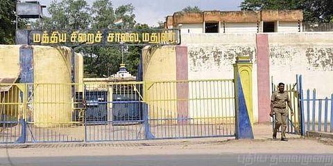சிறைகளில் செய்திச் சேனல்களை ஒளிபரப்பக் கூடாது - சிறைத்துறை தலைவர்