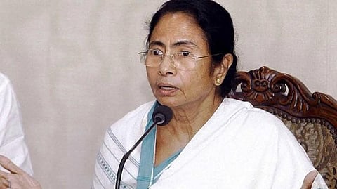 திரிணாமூல் கட்சி; மம்தா பானர்ஜி ட்விட்டர் புகைப்படங்கள் அதிரடி மாற்றம்