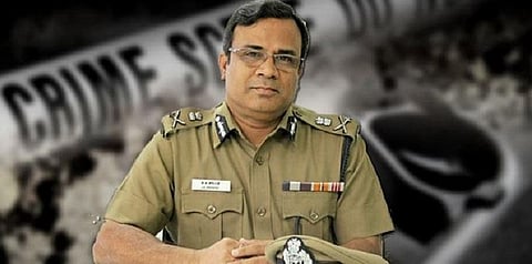 ரவுடிகள், வங்கிக் கொள்ளையர்களை என்கவுன்டர் செய்த திரிபாதி - பின்னணி என்ன?