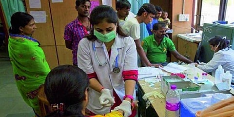 தமிழக அரசு பொது சுகாதார மையங்களில் 86% மருத்துவர்கள் பற்றாக்குறை - ஆய்வு