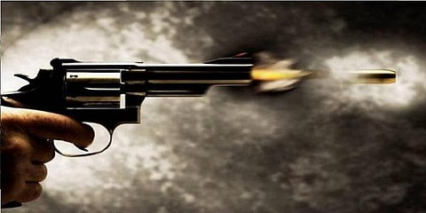 காதல் திருமணம் செய்துகொண்டதால் பெண் சுட்டுக் கொலை?