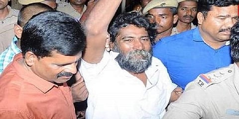 நெஞ்சு வலி காரணமாக மருத்துவமனையில் முகிலன் அனுமதி