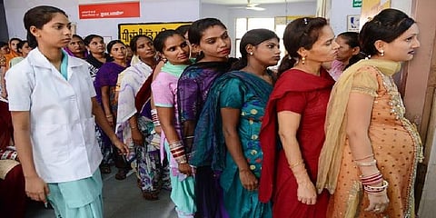இந்தியாவில் கல்வியறிவுள்ள பெண்களின் கருவுறுதல் விகிதம் குறைந்தது
