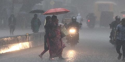 சென்னையை குளிர்வித்த மழை - இன்றும் வாய்ப்பு