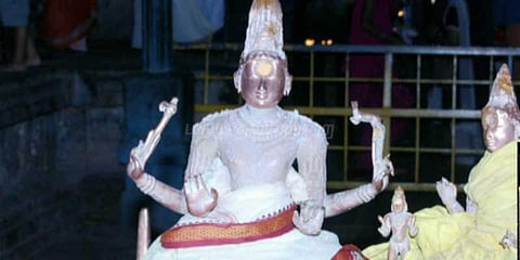 சோமஸ்கந்தர் சிலை மோசடி வழக்கு: தமிழக அரசுக்கு உயர்நீதிமன்றம் புதிய உத்தரவு