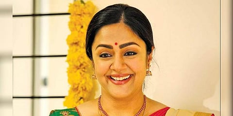 ஜோதிகாவின் ’ராட்சசி’யை மலேசிய அமைச்சர் பாராட்டியது ஏன்?