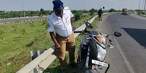 பைக் ஓட்ட பழகியபோது விபத்து - இளம்பெண் உயிரிழப்பு