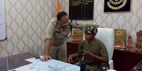 5 நிமிட எஸ்பி பொறுப்பு : கள்ளச்சாராய கும்பலை மடக்கிப் பிடித்த சிறுவர்கள்