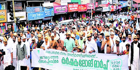 மத்திய அரசு வாக்குறுதி : வயநாடு உண்ணாவிரதப் போராட்டம் தற்காலிக வாபஸ்