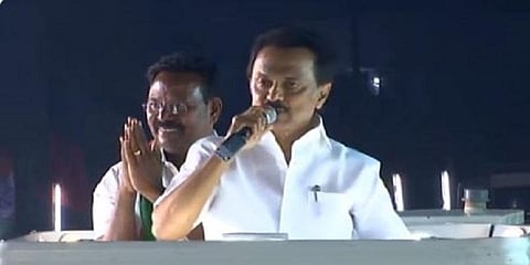 உலக முதலீட்டாளர் மாநாடு மூலம் வேலைக்கு சேர்ந்த ஒருவரை காட்ட முடியுமா? - ஸ்டாலின்