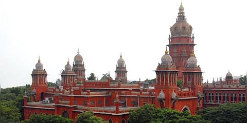 போராடிய மருத்துவர்களை பழிவாங்கக் கூடாது - உயர்நீதிமன்றம்