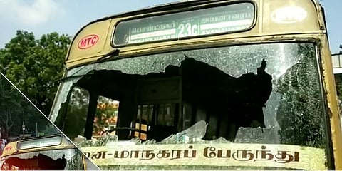சில்லறை பிரச்னையால் மன உளைச்சல்: பேருந்து கண்ணாடியை அடித்து நொறுக்கிய பயணி!