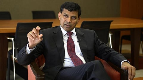 "மோடி அரசின் அதிகாரக் குவிப்பால் பொருளாதார வீழ்ச்சி" ரகுராம் ராஜன்