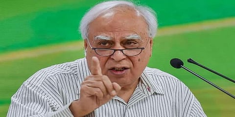 'சி.ஏ.ஏ-வை அமல்படுத்த இயலாது என மாநில அரசுகள் கூற முடியாது' கபில் சிபல்