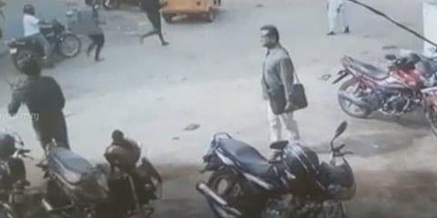 திருச்சியில் பட்டப்பகலில் ஒருவர் வெட்டிக்கொலை - கொலைக்கு பழிவாங்க கொலையா என விசாரணை