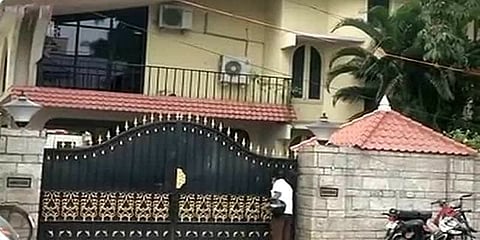 சென்னையில் உள்ள விஜய் வீட்டில் வருமான வரித்துறையினர் சோதனை