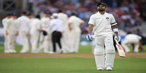கேப்டனாக பேட்ஸ்மேனாக தடுமாறும் கோலி !