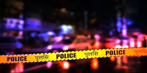 ரூ15 ஆயிரம் கடனுக்காக 11வது மாடியில் இருந்து கீழே தள்ளப்பட்ட இளைஞர்..!