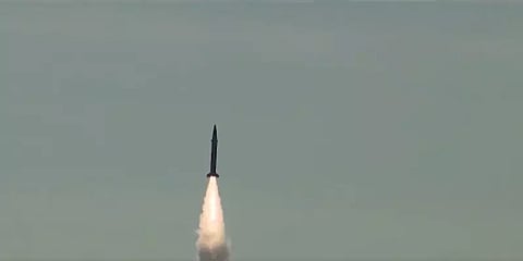 கொரோனா பீதியிலும் ஏவுகணை சோதனை நடத்திய பாகிஸ்தான்