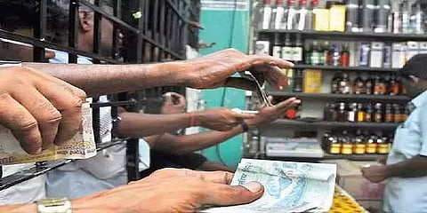 தமிழகத்தில் எந்தெந்த வயதினருக்கு எந்த நேரத்தில் மதுவிற்பனை?: விவரம்..!