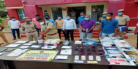 கடல் வழியாக 10 கோடி மதிப்பிலான போதைப் பொருட்களை கடத்தத் திட்டம்: மடக்கிப் பிடித்த போலீசார்