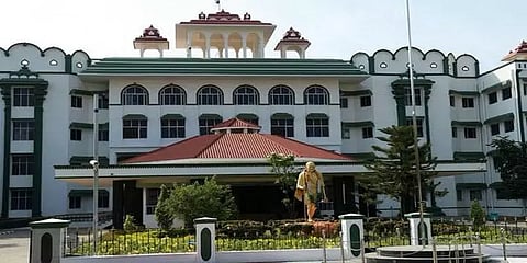 “சாத்தான்குளம் காவல்நிலையத்தை வருவாய்த் துறையின் கீழ் கொண்டு வாருங்கள்”-நீதிமன்றம்