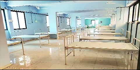 “நமக்கே இப்படின்னா.. ஏழைகள் என்ன பண்ணுவாங்க?"-அலுவலகத்தை கொரோனா வார்டாக மாற்றிய தொழிலதிபர்