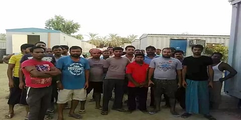 உண்ண உணவின்றி வளைகுடா நாடுகளில் சிக்கத்தவிக்கும் தமிழக இளைஞர்கள்.. மீட்க அரசுக்கு கோரிக்கை