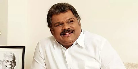 விவசாயிகள் பயிர் காப்பீடு பிரீமியம் செலுத்த கால அவகாசத்தை நீட்டிக்க வேண்டும்-ஜி.கே.வாசன்