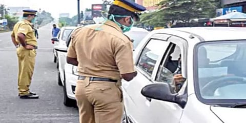புதிய தளர்வு: நேற்று மட்டும் எத்தனை பேருக்கு இபாஸ் தெரியுமா?